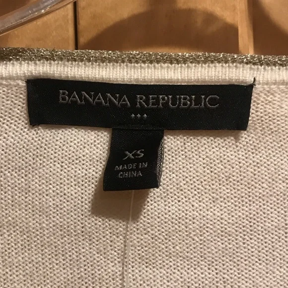 New XS Banana Republic Cream Crew Neck Sweater - Picture 2 of 8